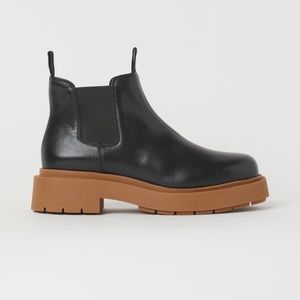 H&M Premium Selection Genuine Leather Charles Chunky Boots Gum Soles (Black) (7)